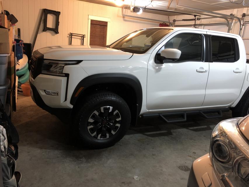 2.5 inch Lifted 2022 Nissan Frontier 2WD