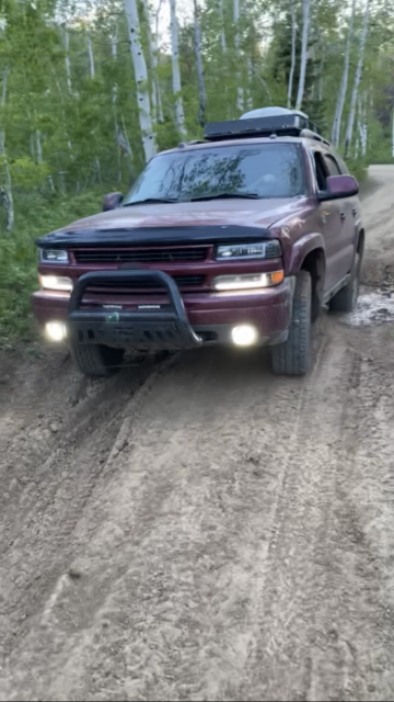 2 inch Lifted 2005 Chevy Tahoe 4WD