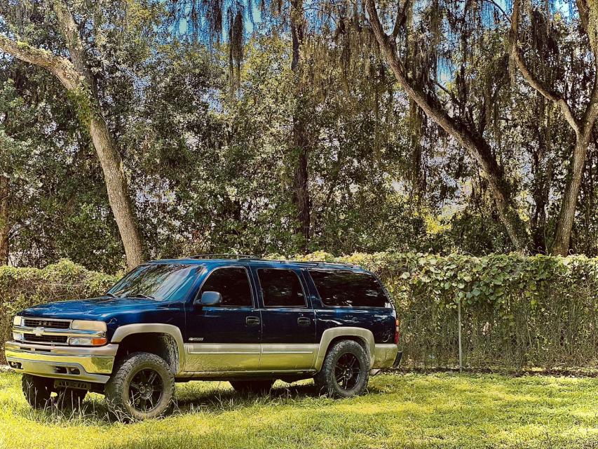 6 Inch Lifted 2000 Chevy Suburban 1500 4WD
