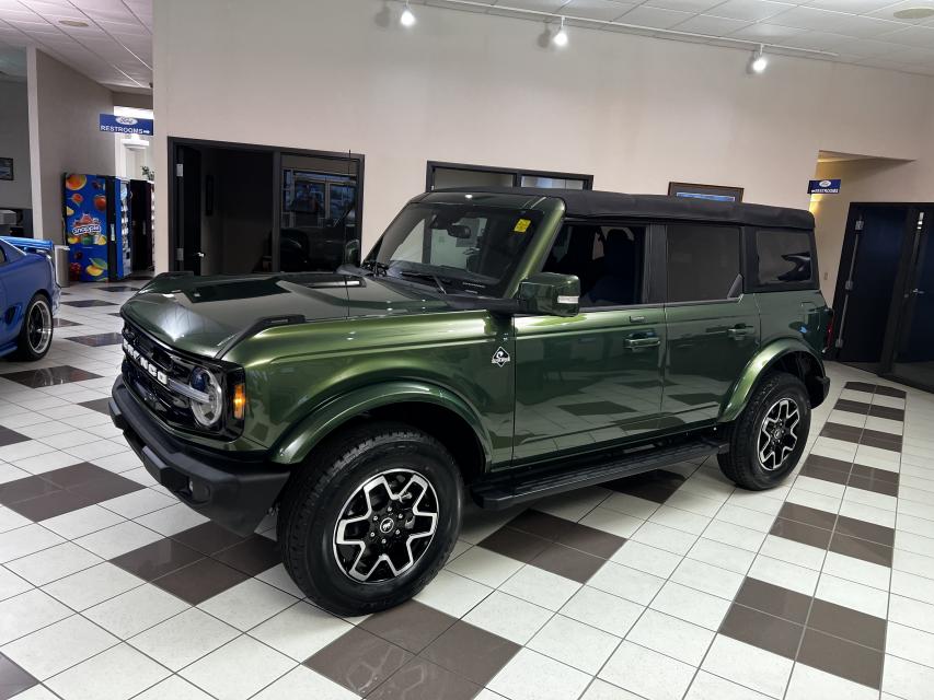 2 inch Lifted 2022 Ford Bronco 4WD