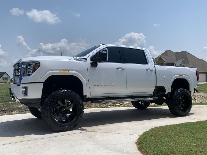 7 Inch Lifted 2021 GMC Sierra 2500 HD 4WD