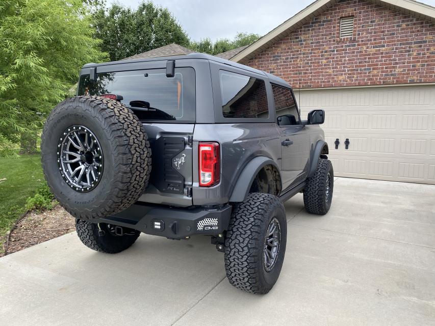 5 Inch Lifted 2022 Ford Bronco (2 Door) 4WD