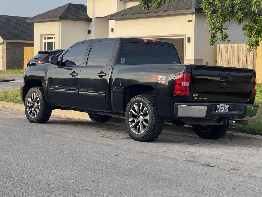 2 inch Lifted 2011 Chevy Silverado 1500 4WD