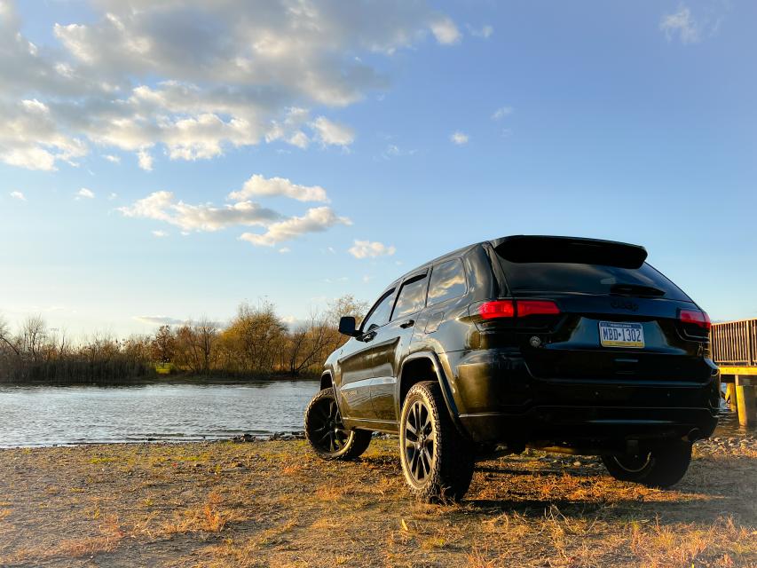 2.5 inch Lifted 2019 Jeep Grand Cherokee 4WD