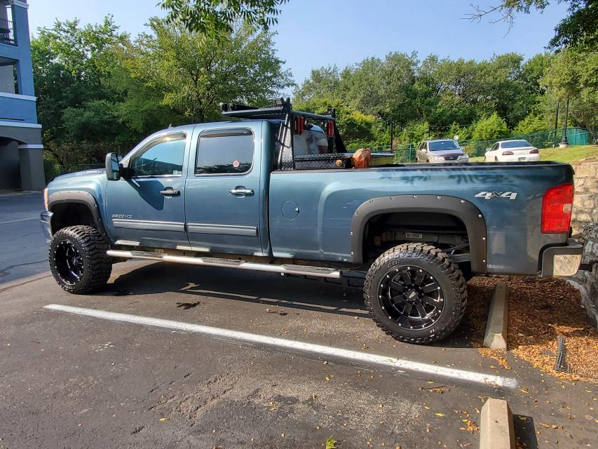 7.5 Inch Lifted 2011 Chevy Silverado 3500 HD 4WD