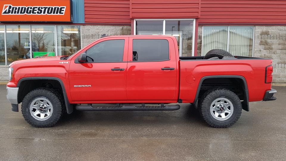 2.5 inch Lifted 2016 GMC Sierra 1500 4WD