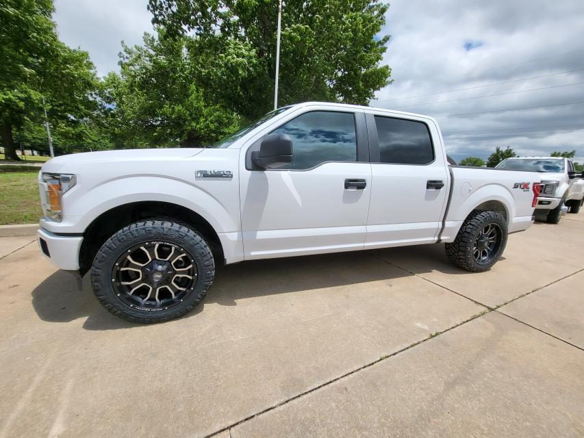 1 inch Lifted 2020 Ford F-150 4WD