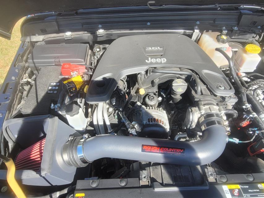 2.5 inch Lifted 2021 Jeep Gladiator JT 4WD