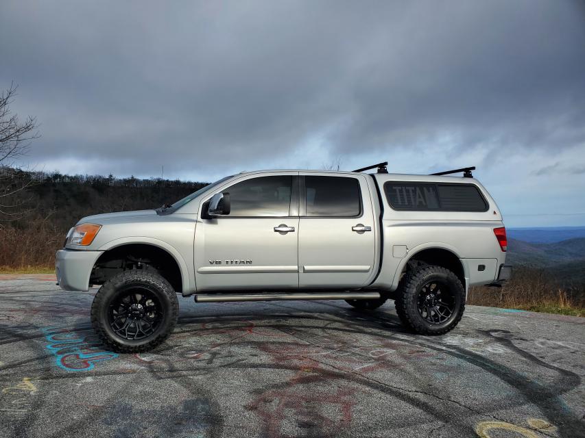 6 Inch Lifted 2010 Nissan Titan 4WD