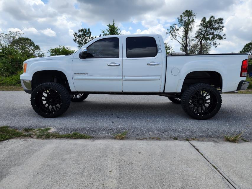 7.5 Inch Lifted 2011 GMC Sierra 1500 2WD