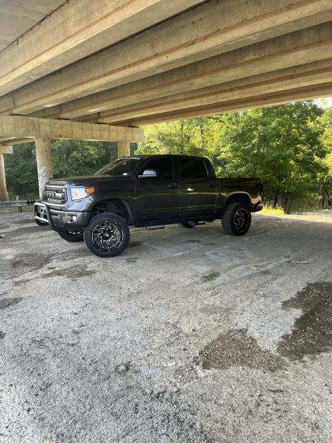 6 Inch Lifted 2014 Toyota Tundra 4WD