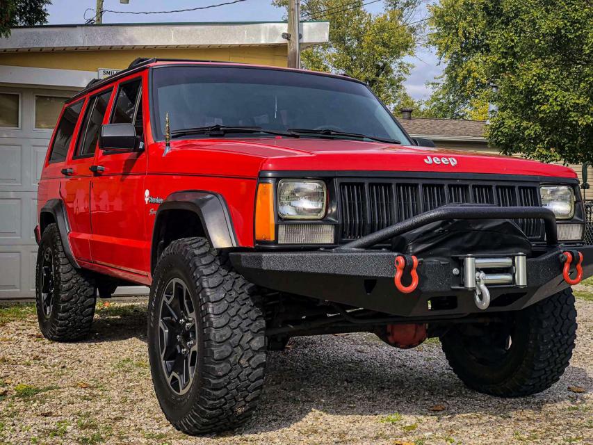 3.5 Inch Lifted 1995 Jeep Cherokee XJ 4WD