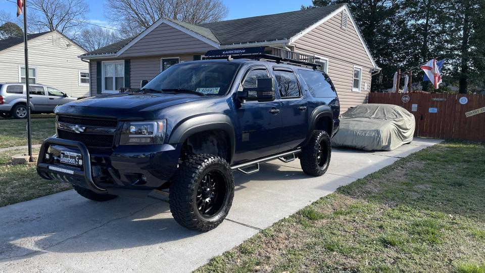 7 Inch Lifted 2007 Chevy Suburban 1500 4WD