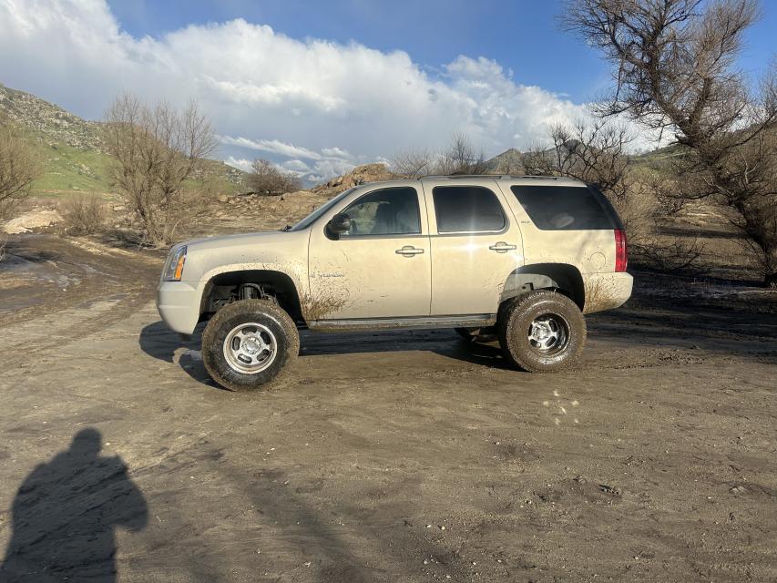7.5 Inch Lifted 2008 GMC Yukon 4WD