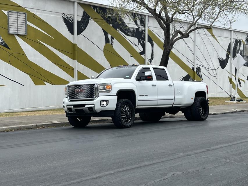 3.5 Inch Lifted 2015 GMC Sierra 3500 HD 4WD