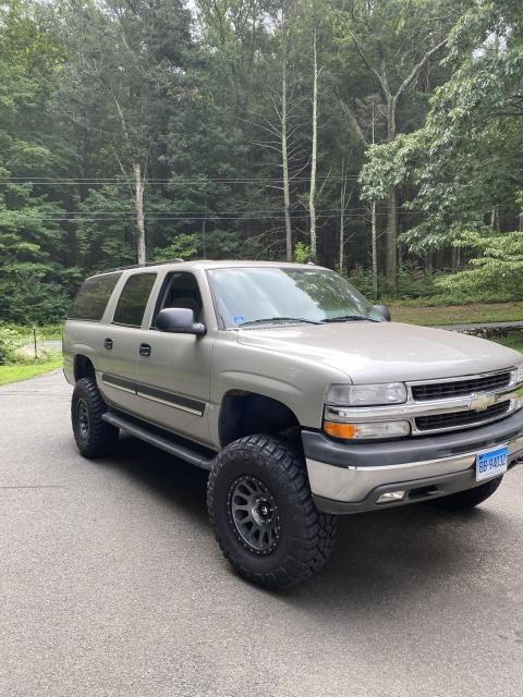 6 Inch Lifted 2005 Chevy Suburban 1500 4WD