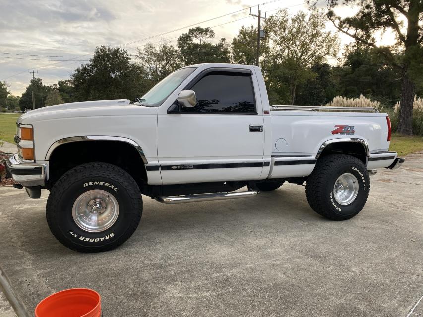 2.5 inch Lifted 1994 Chevy C1500/K1500 Pickup 4WD