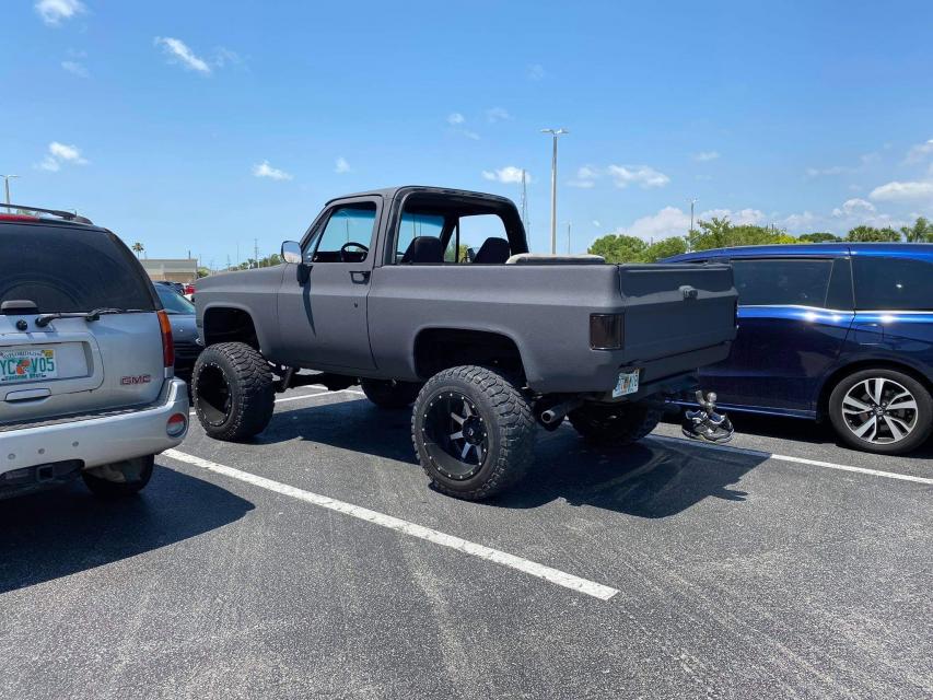 6 Inch Lifted 1990 Chevy K5 Blazer 4WD