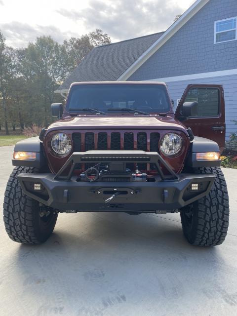 2.5 inch Lifted 2021 Jeep Gladiator JT 4WD