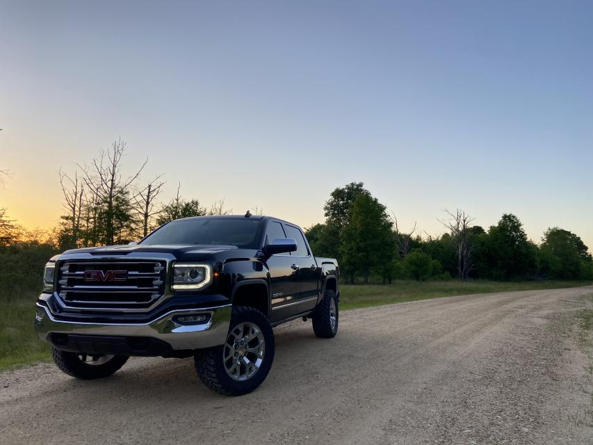 3.5 Inch Lifted 2017 GMC Sierra 1500 4WD