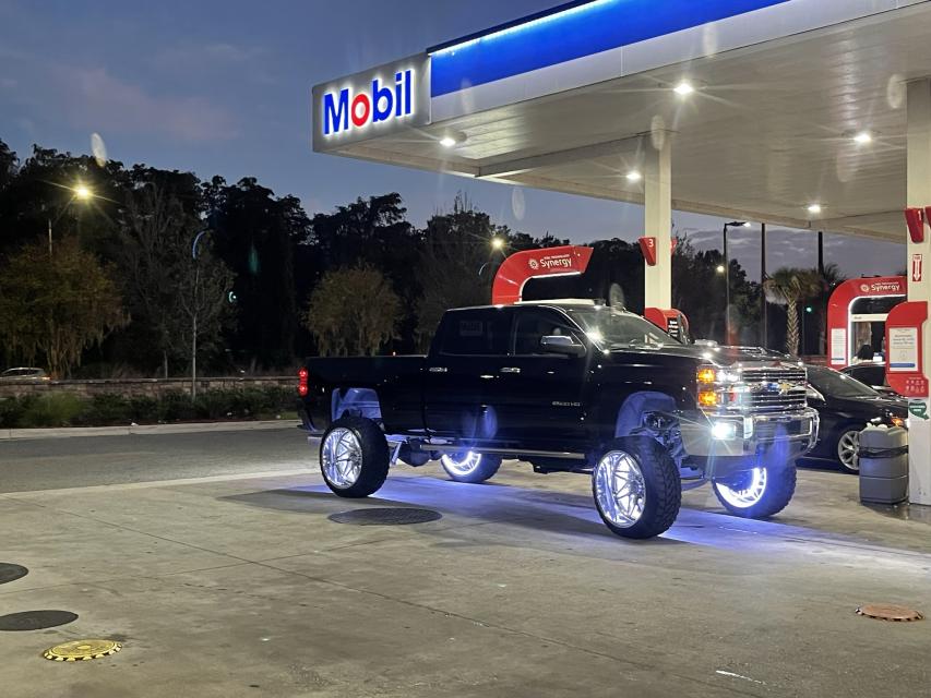 7.5 Inch Lifted 2018 Chevy Silverado 2500 HD 2WD