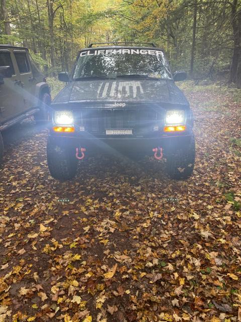 4.5 Inch Lifted 2000 Jeep Cherokee XJ 4WD