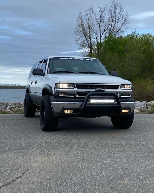 2 inch Lifted 2005 Chevy Suburban 1500 4WD