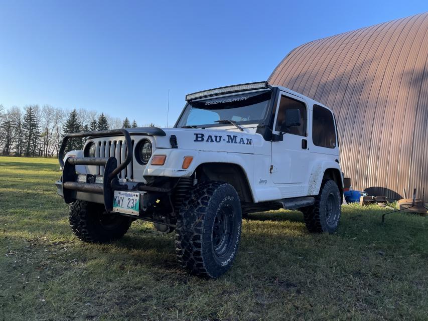 2.5 inch Lifted 1998 Jeep Wrangler TJ 4WD