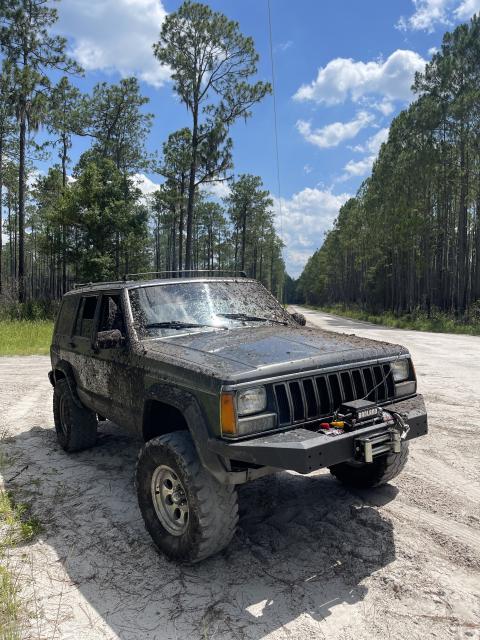 4.5 Inch Lifted 1986 Jeep Cherokee XJ 4WD