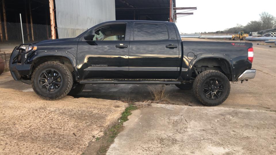 3 Inch Lifted 2018 Toyota Tundra 2WD