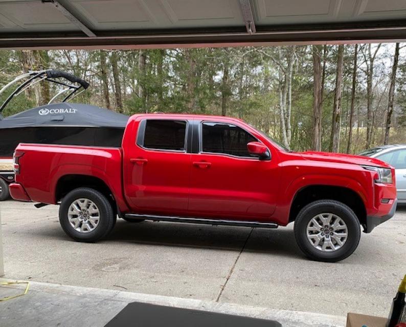 2.5 inch Lifted 2022 Nissan Frontier 4WD