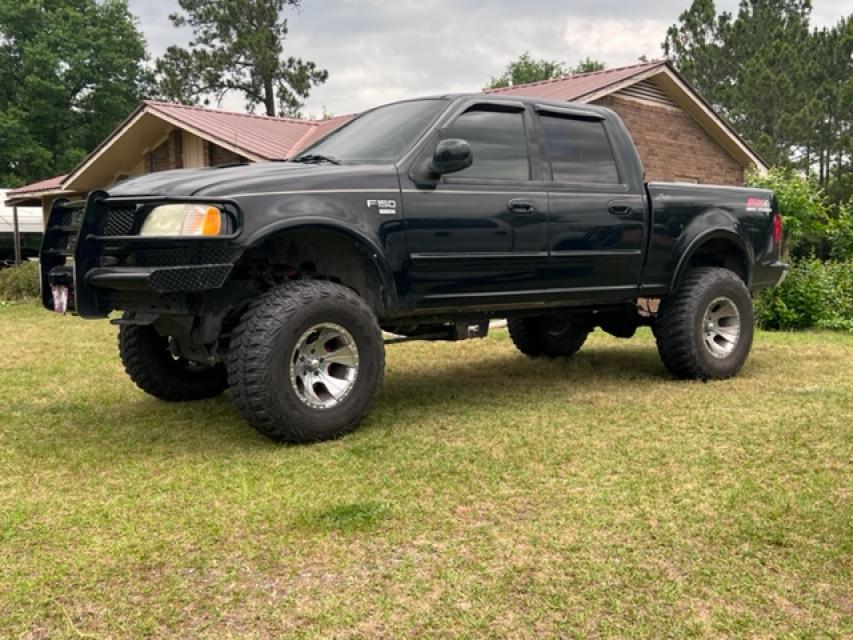 7 Inch Lifted 2002 Ford F-150 4WD