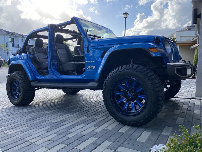 2 inch Lifted 2021 Jeep Wrangler JL Unlimited 4WD