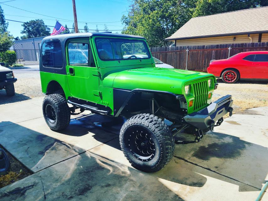 4.5 Inch Lifted 1993 Jeep Wrangler YJ 4WD