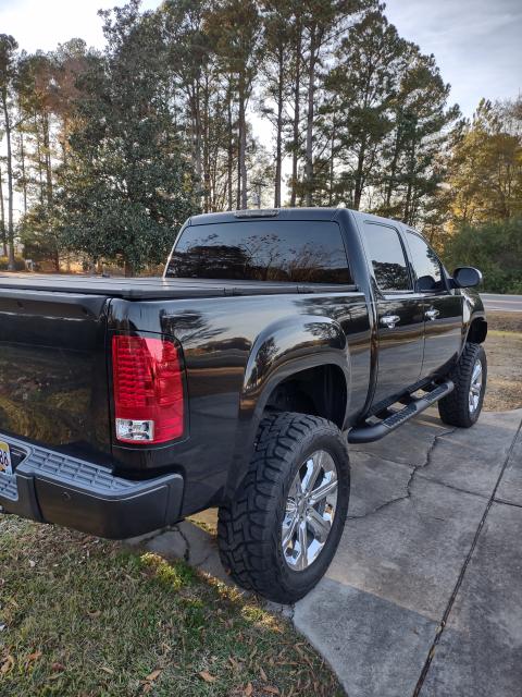 7.5 Inch Lifted 2011 GMC Sierra 1500 4WD