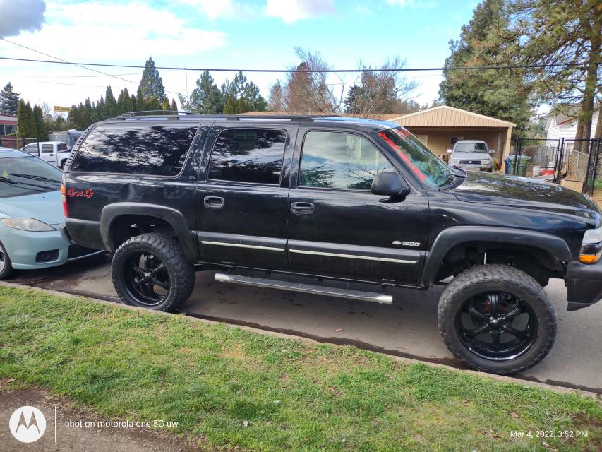 6 Inch Lifted 2000 Chevy Suburban 1500 4WD