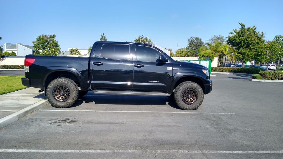 3.5 Inch Lifted 2012 Toyota Tundra 2WD