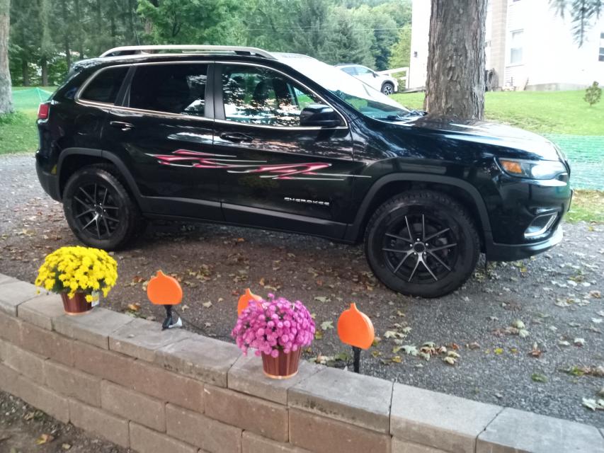 2 inch Lifted 2019 Jeep Cherokee KL 4WD