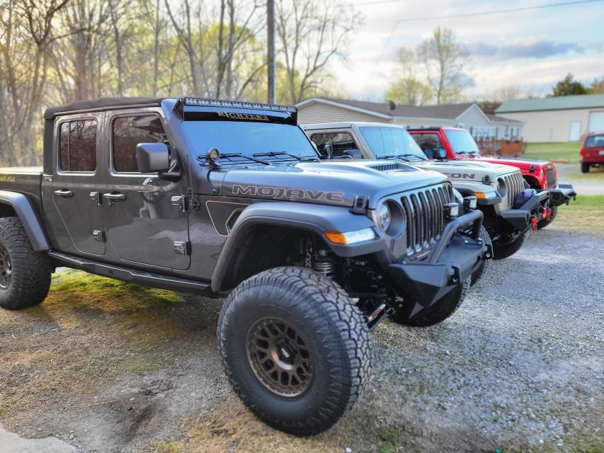3.5 Inch Lifted 2022 Jeep Gladiator JT 4WD