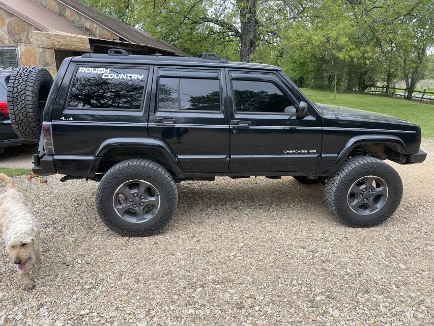 4.5 Inch Lifted 1999 Jeep Cherokee XJ 4WD