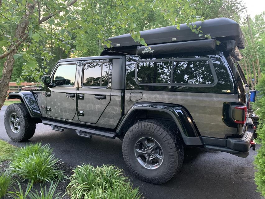 2.5 inch Lifted 2020 Jeep Gladiator JT 4WD