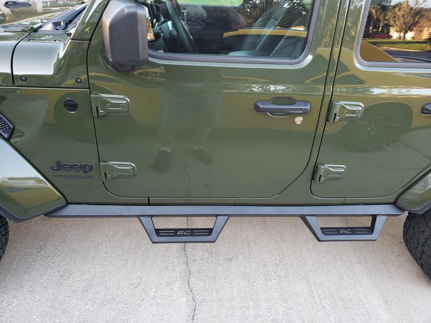 2 inch Lifted 2020 Jeep Wrangler JL Unlimited 4WD