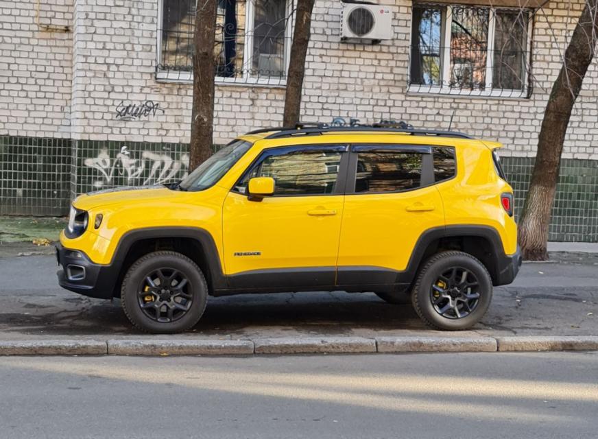 2 inch Lifted 2018 Jeep Renegade 4WD