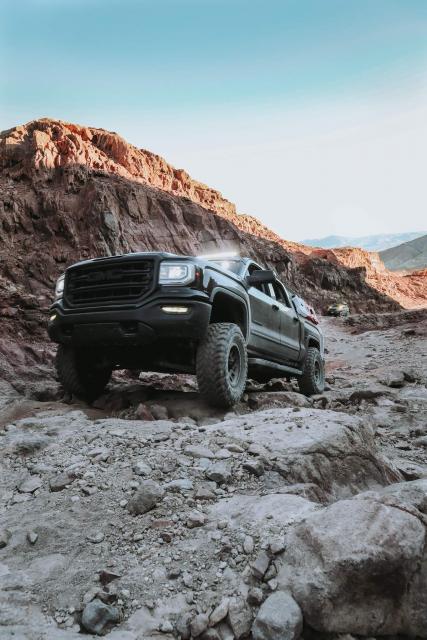 5 Inch Lifted 2018 GMC Sierra 1500 4WD