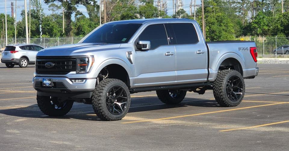 6 Inch Lifted 2022 Ford F-150 4WD