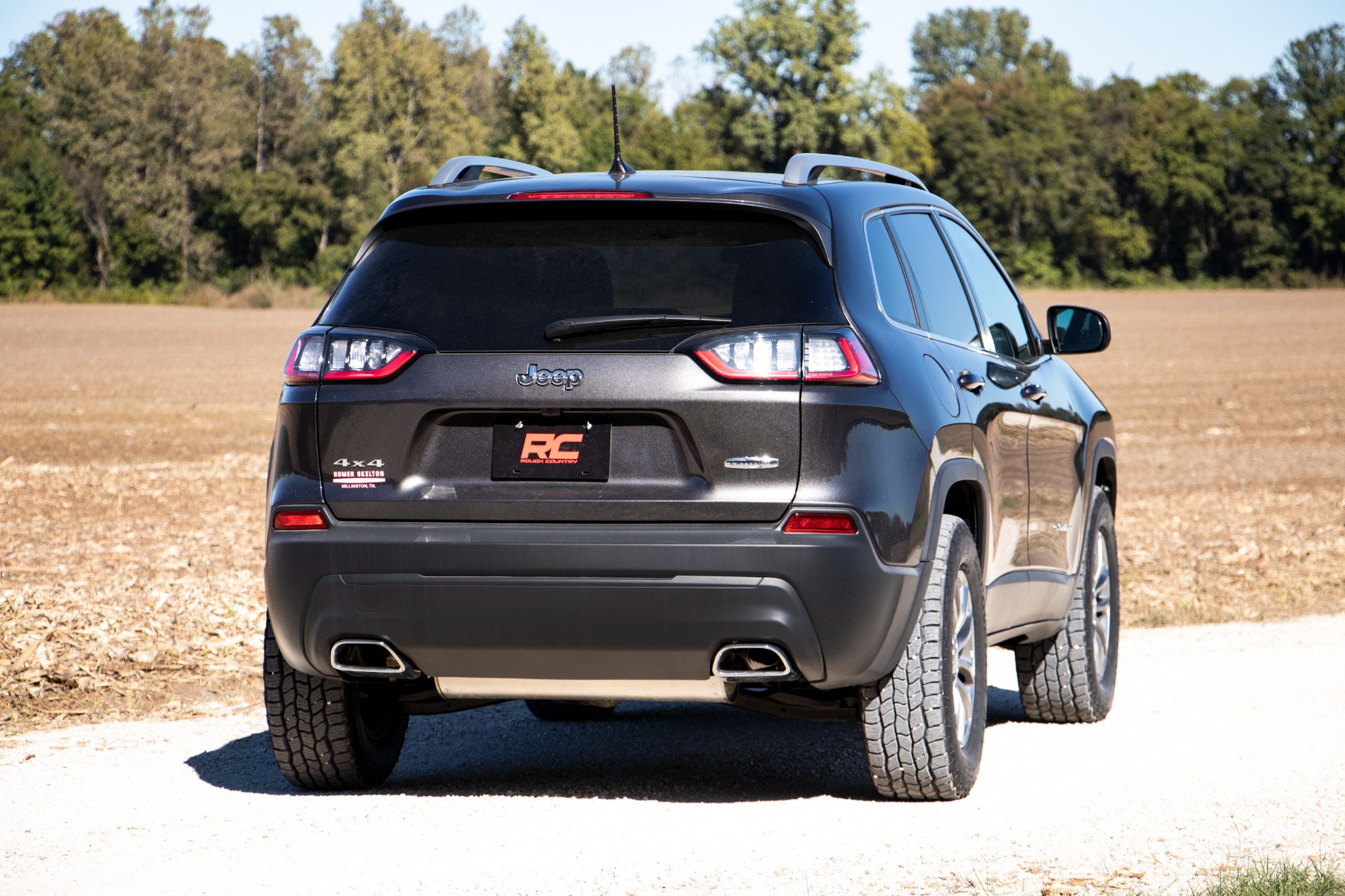2 Inch Lifted 2019 Cherokee Latitude KL