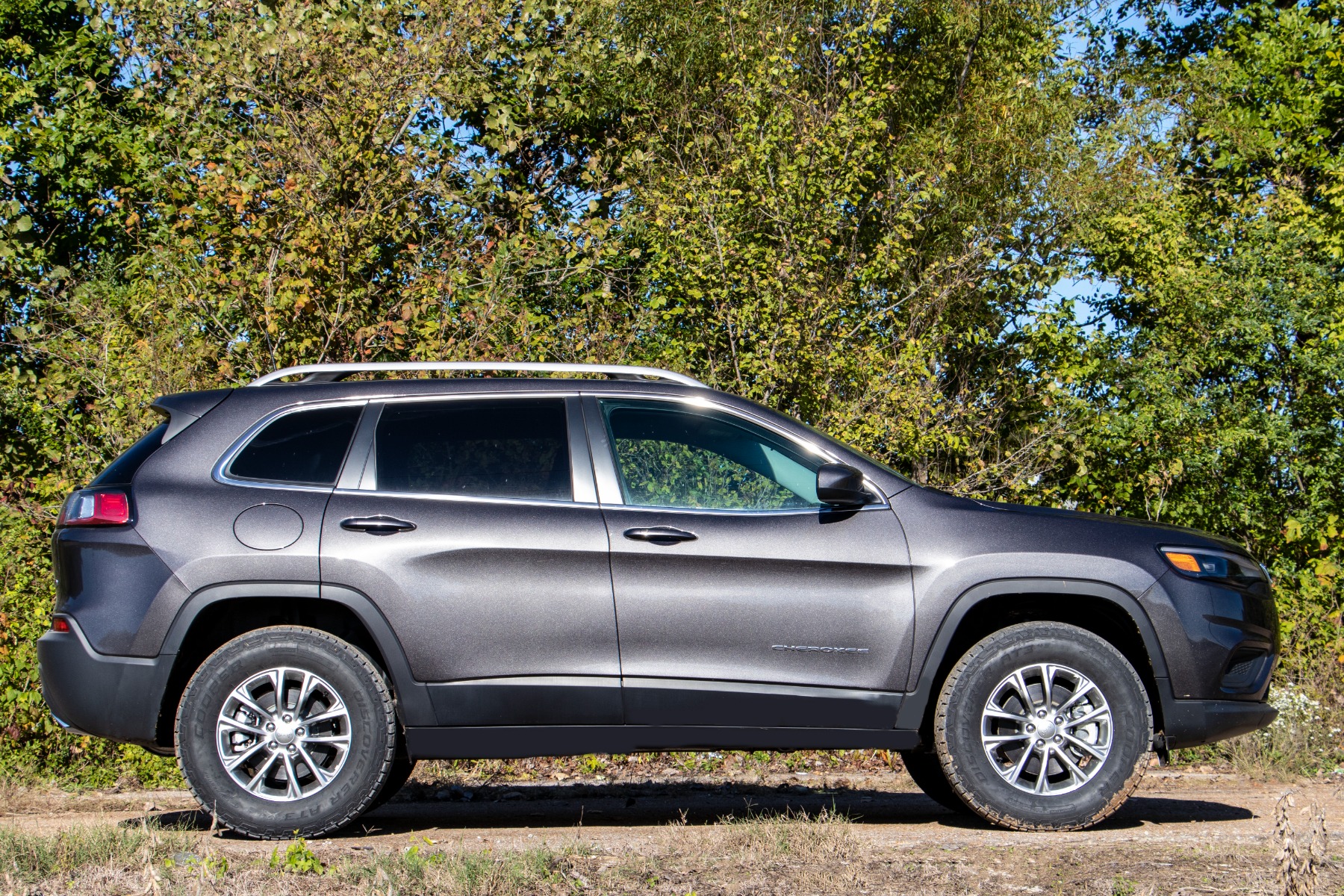 2 Inch Lifted 2019 Cherokee Latitude KL