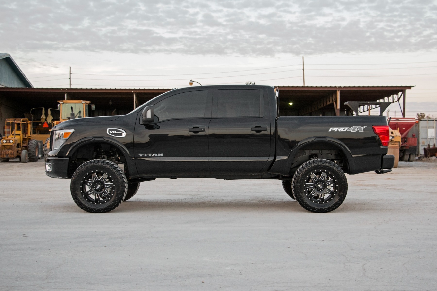 6 Inch Lifted 2017 Nissan Titan Pro4X