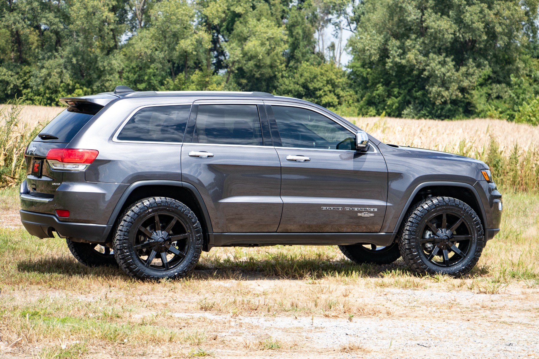 2.5 Inch Lifted 2018 Jeep Grand Cherokee