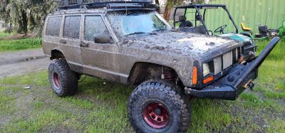 4.5 Inch Lifted 2001 Jeep Cherokee XJ 4WD
